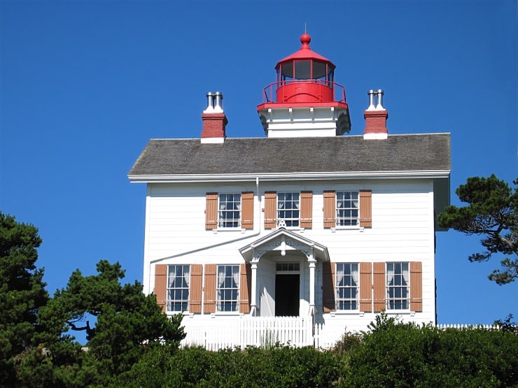 Yaquina Bay Lighthouse