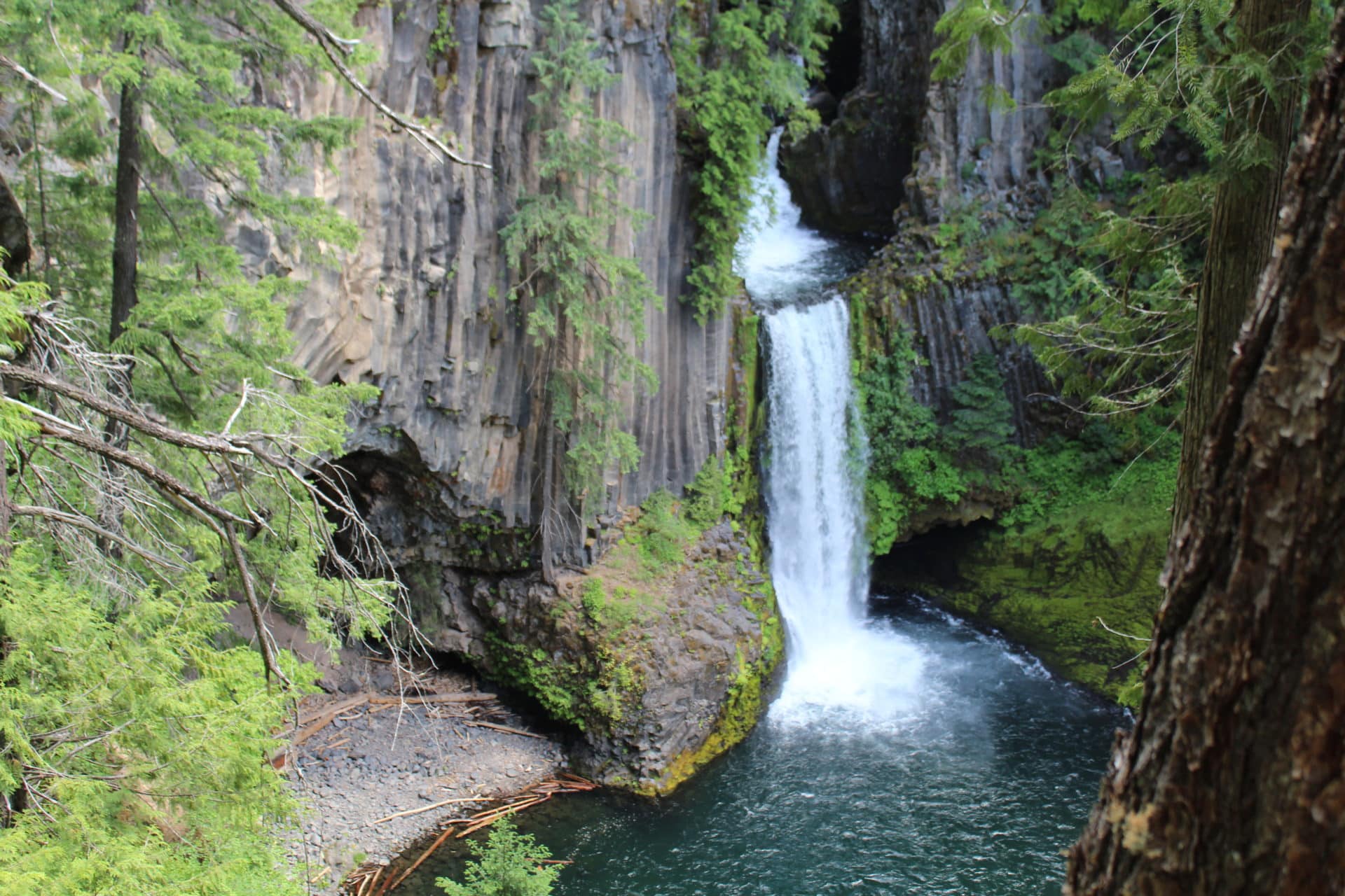 oregons road of waterfalls