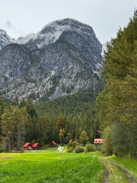 Tweedsmuir Park Lodge