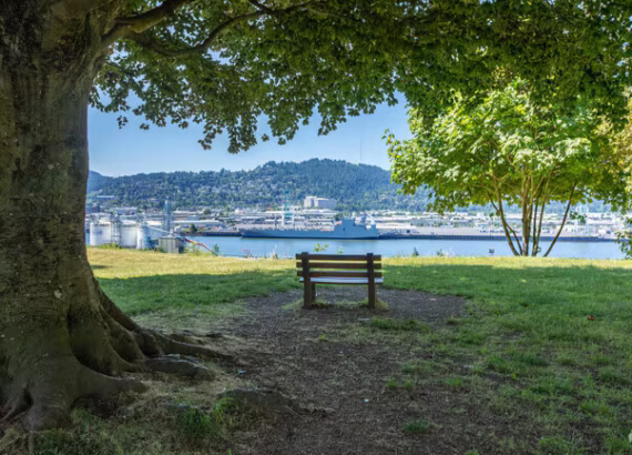 View of Portland, Oregon from Overlook Park.